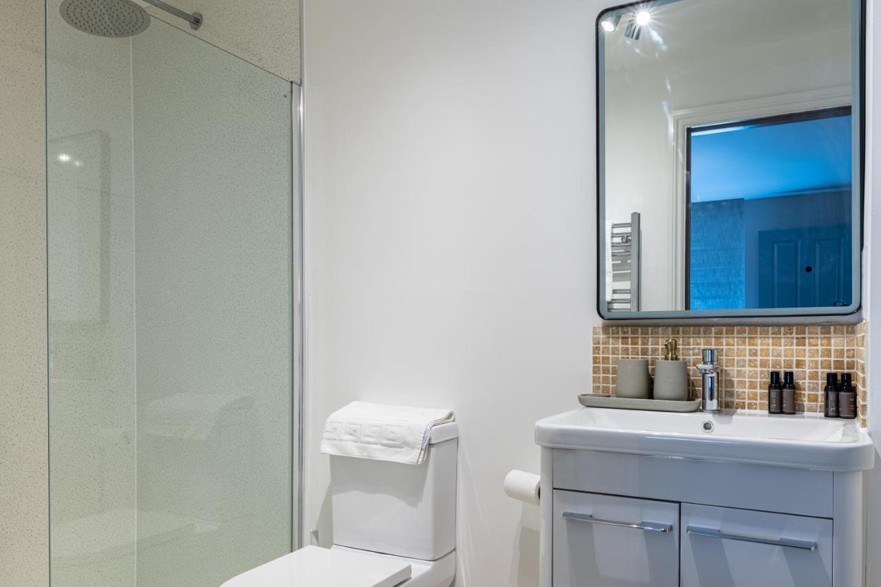 Stylish 1 Bed Central Apartment Bath Exterior photo